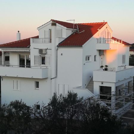 Apartmani Daniela Murter Exterior foto