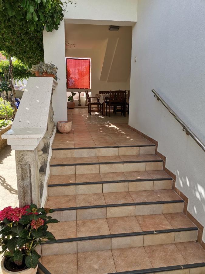 Apartmani Daniela Murter Exterior foto